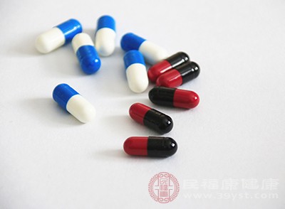 有很多慢性疾病患者是需要长期服用药物的