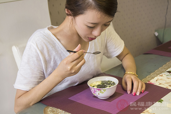 大麥以及大麥芽這類食物非常好消化，而且含有維生素和淀粉酶的成分