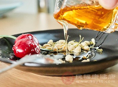 蜂蜜中會(huì)含有肉毒桿菌