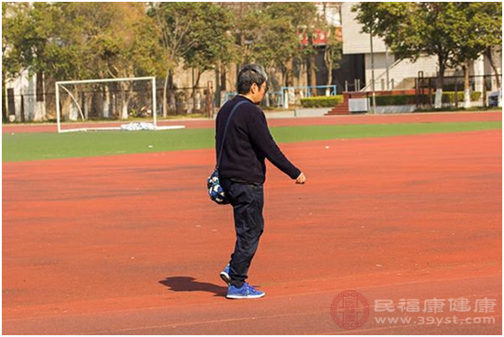 走路是很簡單的有氧運動方式，同時也是適合多個人群