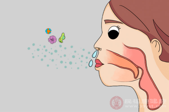 过敏性鼻炎患者一定要主动远离危险因素，也不可以接触刺激性强的气体或者洗护用品，缓解身体的不适感