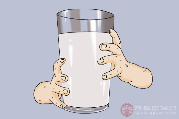 生活中有关喝牛奶的误区还是比较多的，很多人都认为人体在空腹情况下