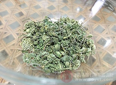 现在有很多的防护品或是化妆品，都开始尝试用中药进行调理