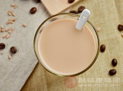 經(jīng)常飲用奶茶，會導致身體發(fā)胖