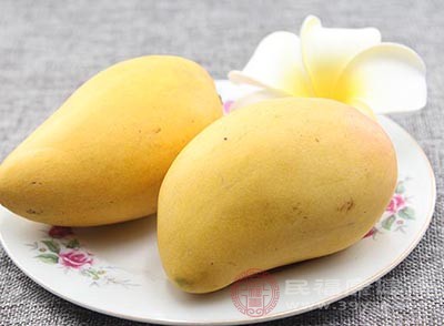 爱美的人在生活中可以常吃芒果