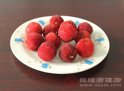 杨梅是一种特别有营养的水果