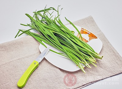 韭菜洗净切2厘米左右的段