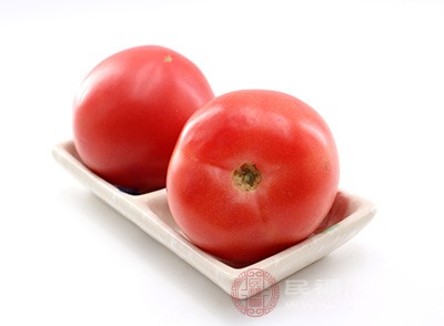 吃不完的西红柿好是放在室温环境中