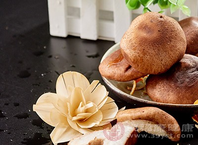香菇的功效 多吃这个食物可以美白肌肤