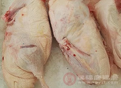 在我国的闽南、台湾地区，每到霜降时节，鸭子就会卖得非常火爆