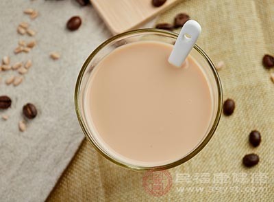 奶茶中哪些成分对健康有危害 常喝它导致这4种成分摄入过多