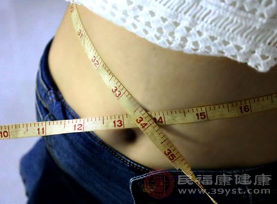 还有些男性和女性的饮食习惯不当，导致身体肥胖