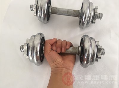 坚持适量锻炼