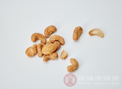 堅果是另一種容易發(fā)霉的食物