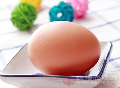 胆固醇高能不能吃鸡蛋 营养科医生这样说