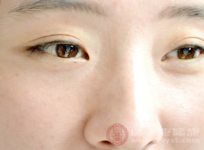 开始衰老时女人或有3个“丑态” 3种方法有助延缓