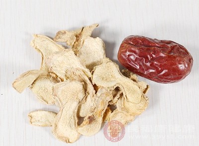 生姜是一种常见的厨房调料，也是一味味辛，性温的中药材