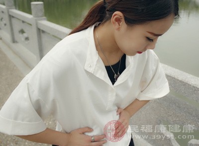 许多中国女性从小就使用卫生巾来解决经期问题，对于这一产品的使用已经形成了习惯和经验
