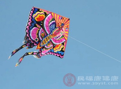 放风筝也是清明节期间一项受欢迎的活动