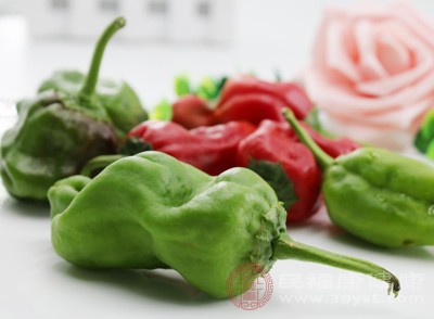辣椒中的主要活性成分为辣椒素，它具有一定的镇痛、抗炎、抗氧化作用