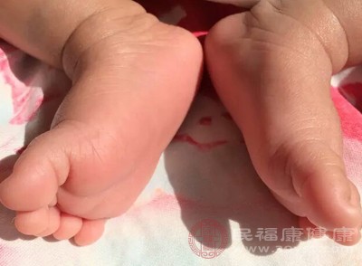 婴幼儿睡觉好不穿袜子