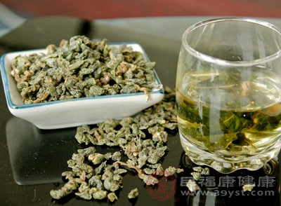 泡茶水换成矿泉水或是“蒸馏水”