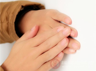 手指关节有了增生或者炎症，疼痛感也在所难免