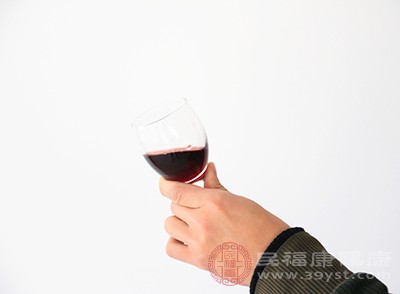 为什么说“小酒怡情” 每天一杯酒真的能暖胃、护血管吗