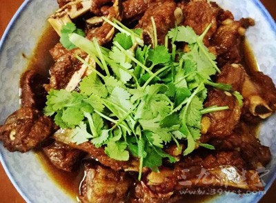 粉蒸排骨怎么做才好吃视频 Co0f9VodGYOAKyyLAADYHOBIF38576.jpg