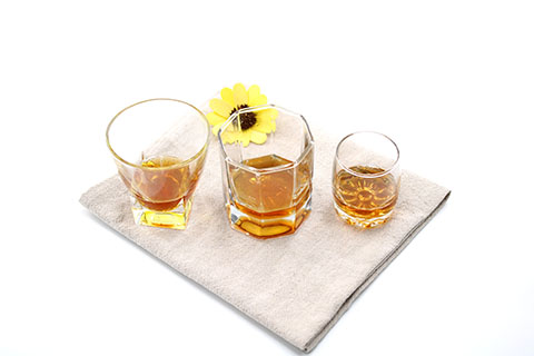 花雕酒又叫做女儿红，是发酵酒黄酒的一种