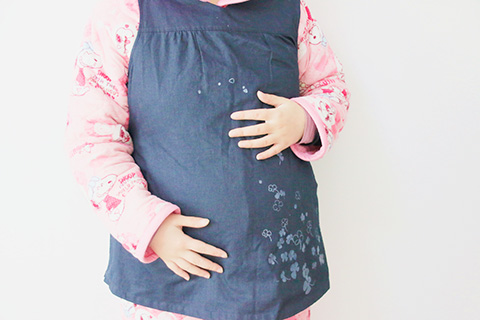 宫口打开的过程是特别慢的，怀孕九个月的时候宫颈会逐渐展平，在分娩前夕，宫颈就会扩张，宫颈从一指开到六指时大概需要八个小时左右