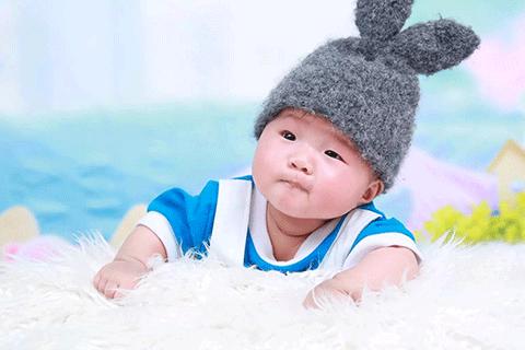 孩子出现枕秃是什么原因引起的