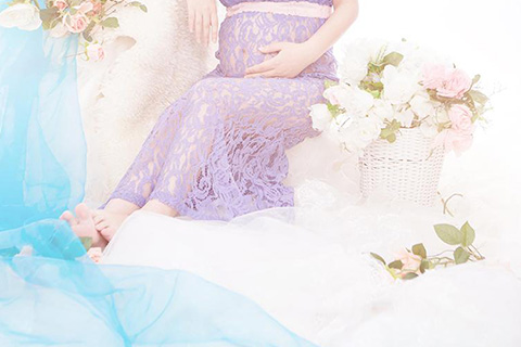 健康的乳房是每个女性都希望拥有的。当女性在怀孕之后，孕妇的身体会发生一些改变，乳房也是其中之一