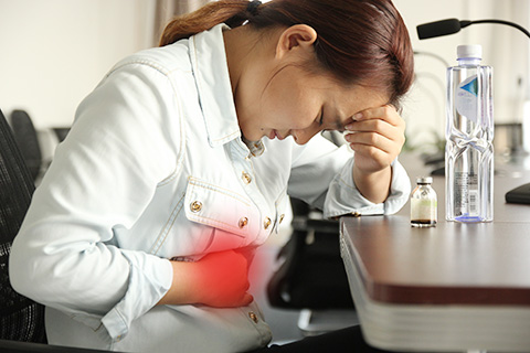 怀孕胃胀气的原因和治疗 怀孕胃胀气的原因和治疗