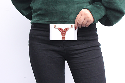 当排卵试纸出现强阳的时候同房，怀孕的几率是很大的