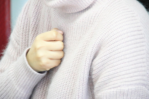 年轻人胸闷憋气是怎么回事