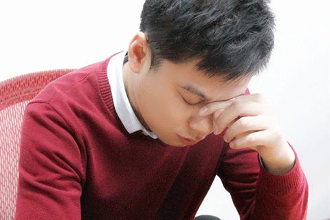 近视眼是一种常见的眼科病症，我国的近视眼人数已经高达6亿人口，其中绝大部分人是儿童
