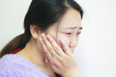 这种牙疼发作起来的时候还是比较剧烈的