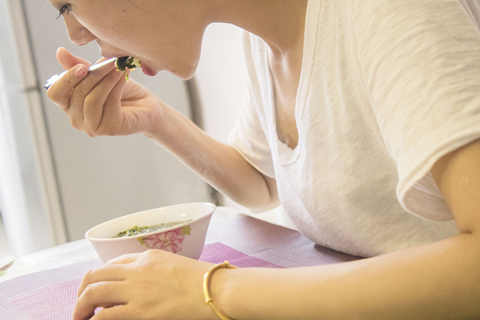 以前自己不喜欢吃的东西，现在变得很嘴馋