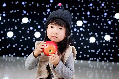 孩子蛀牙的发生率是很高的