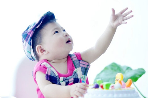 小孩没有征兆突然发烧是什么原因