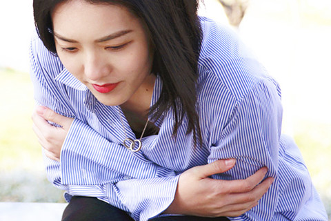 排卵期，白带拉丝是排卵前，还是排卵后