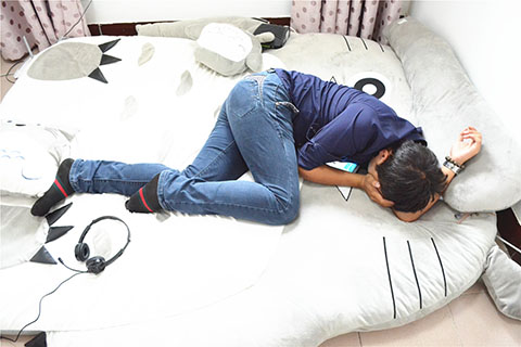 患者在体内葡萄糖水平比较低的情况下，就会出现乏力、头晕的症状