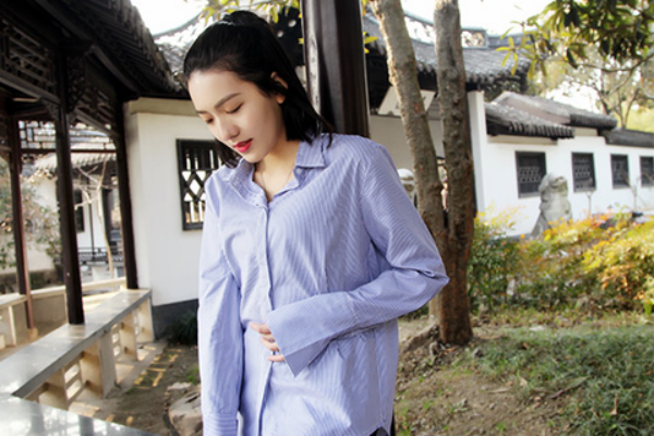 怀孕两个月即孕8周,此时胚胎发育初具人形,满8周可称作胎儿 怀孕两个月即孕8周,此时胚胎发育初具人形,满8周可称作胎儿