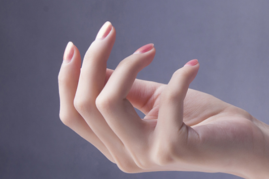 手发麻由于在生活中经常发生，也就容易被忽视