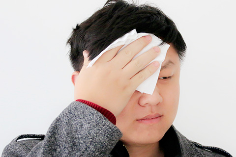 总是冒汗是什么原因