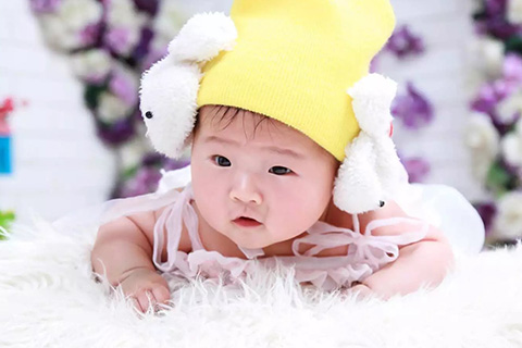 婴儿大便干燥怎么回事