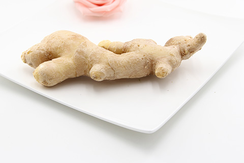 生姜味辛，微温