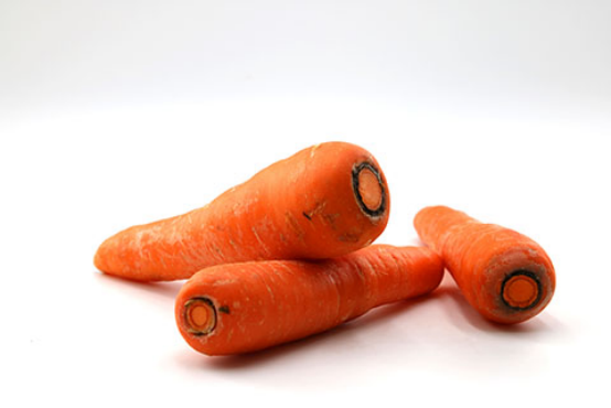 富含维生素A的代表食物就是胡萝卜