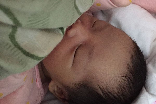 宝宝贫血严重对身体发育影响大，也会导致身体出现很多病症